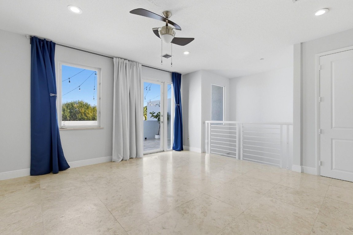 302 NE 8th Fort Lauderdale, FL 33301