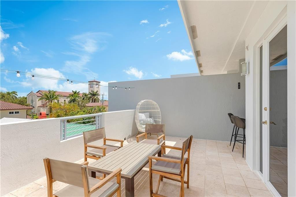 302 NE 8th Fort Lauderdale, FL 33301