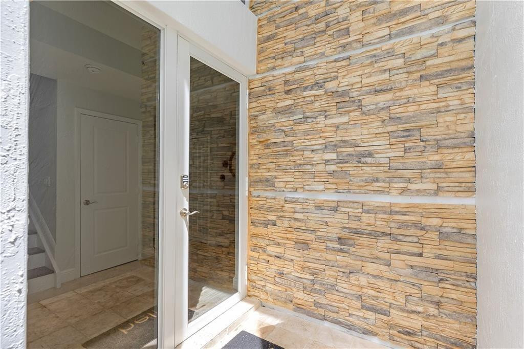 302 NE 8th Fort Lauderdale, FL 33301