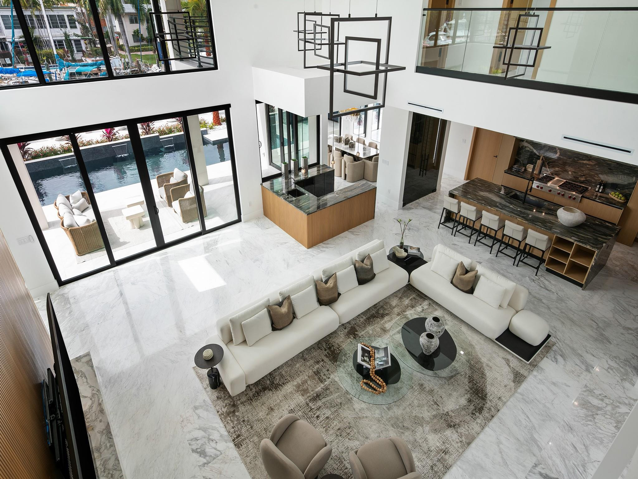 111 Fiesta Fort Lauderdale, FL 33301