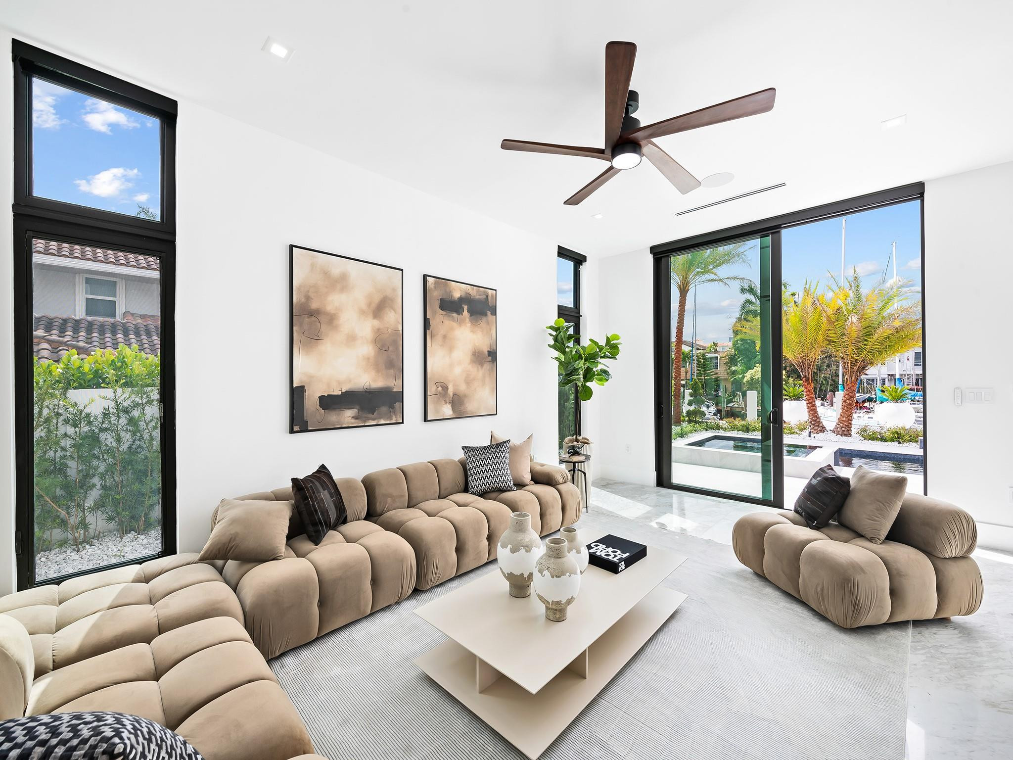 111 Fiesta Fort Lauderdale, FL 33301