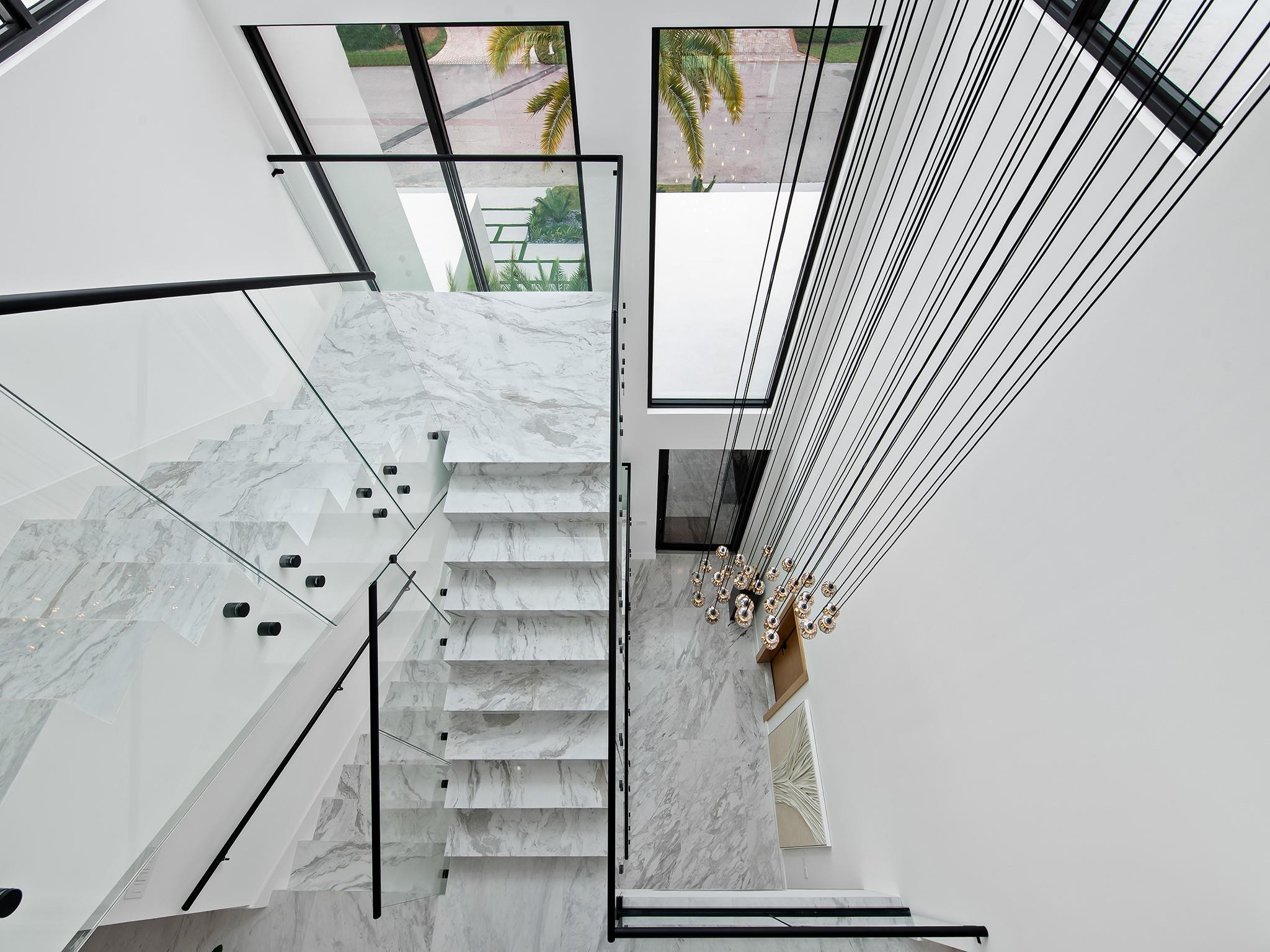 111 Fiesta Fort Lauderdale, FL 33301