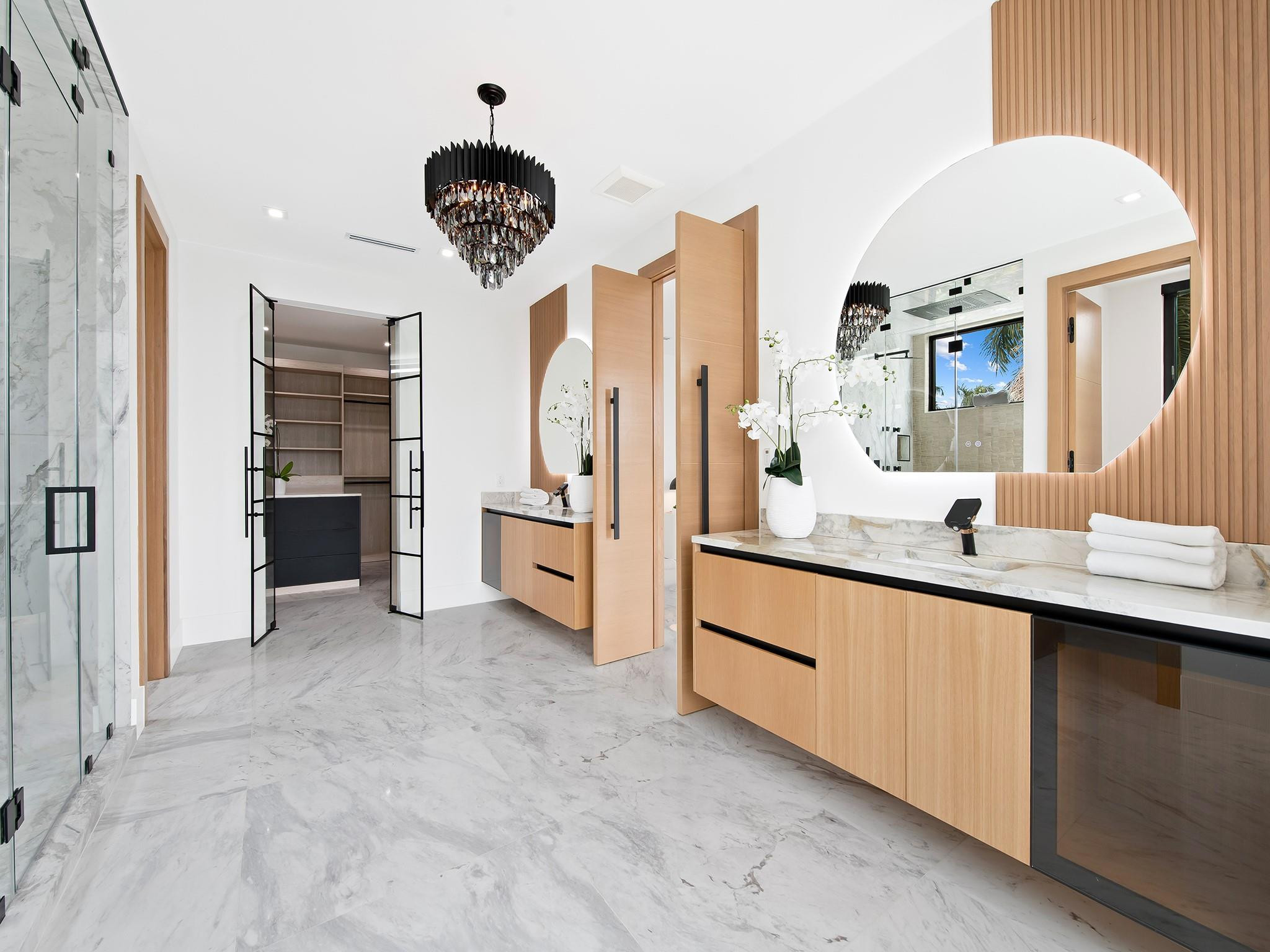 111 Fiesta Fort Lauderdale, FL 33301