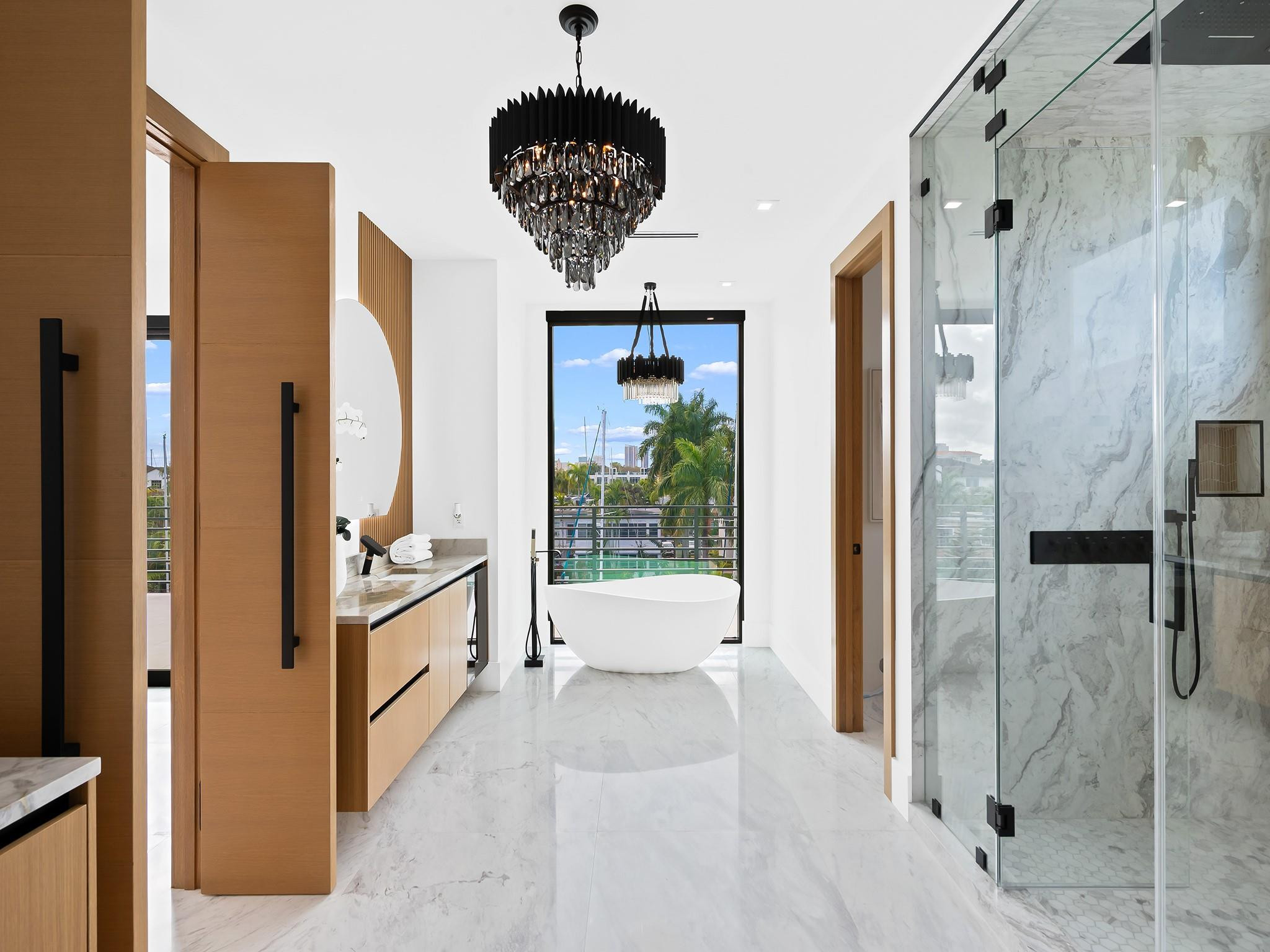 111 Fiesta Fort Lauderdale, FL 33301