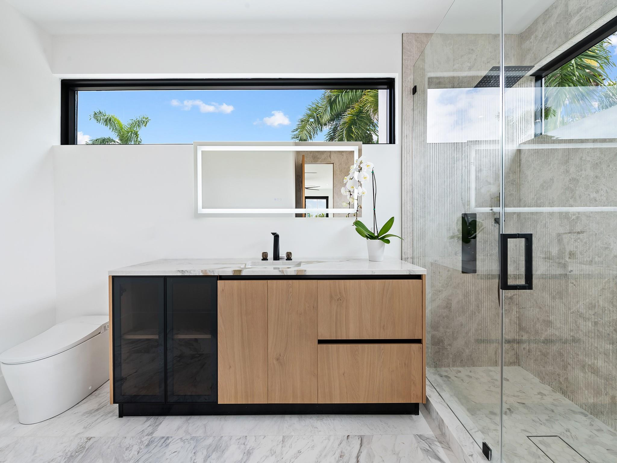 111 Fiesta Fort Lauderdale, FL 33301