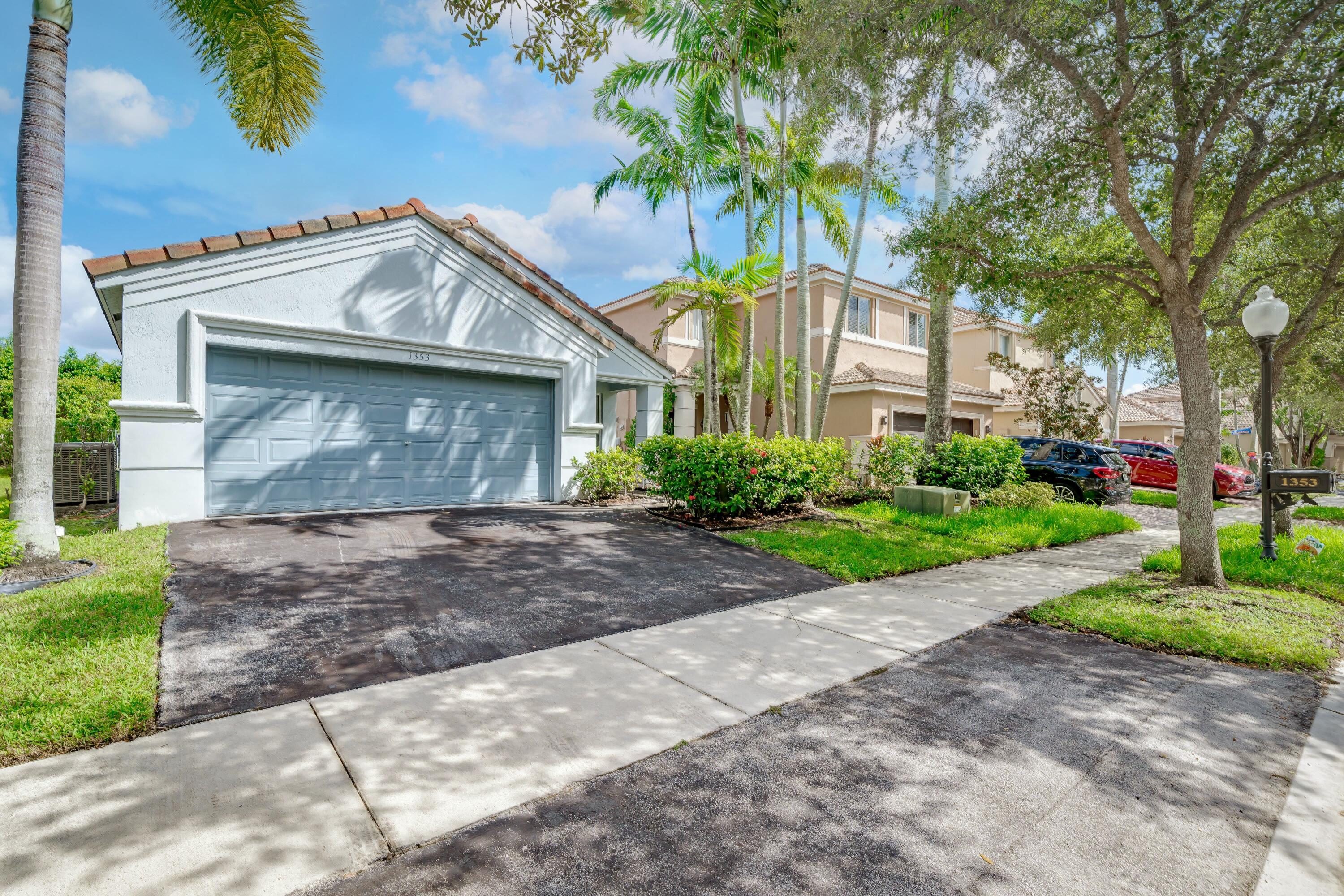 1353 Canary Island Dr