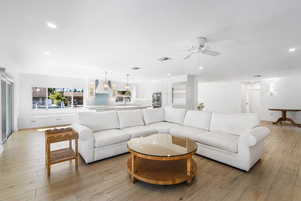 3020 NE 47th St,Lighthouse Point, FL 33064