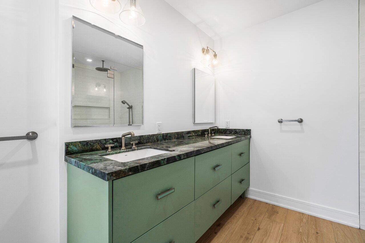 3020 NE 47th St,Lighthouse Point, FL 33064