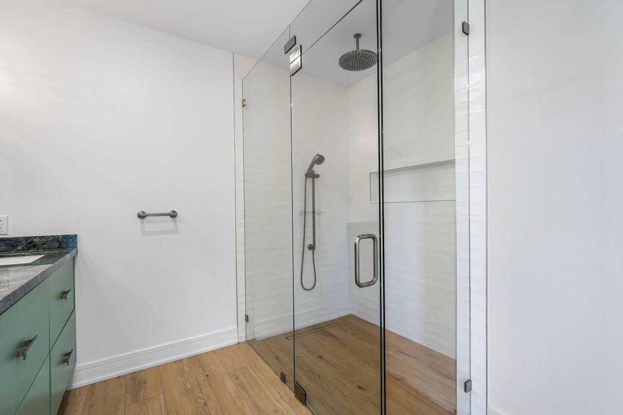 3020 NE 47th St,Lighthouse Point, FL 33064