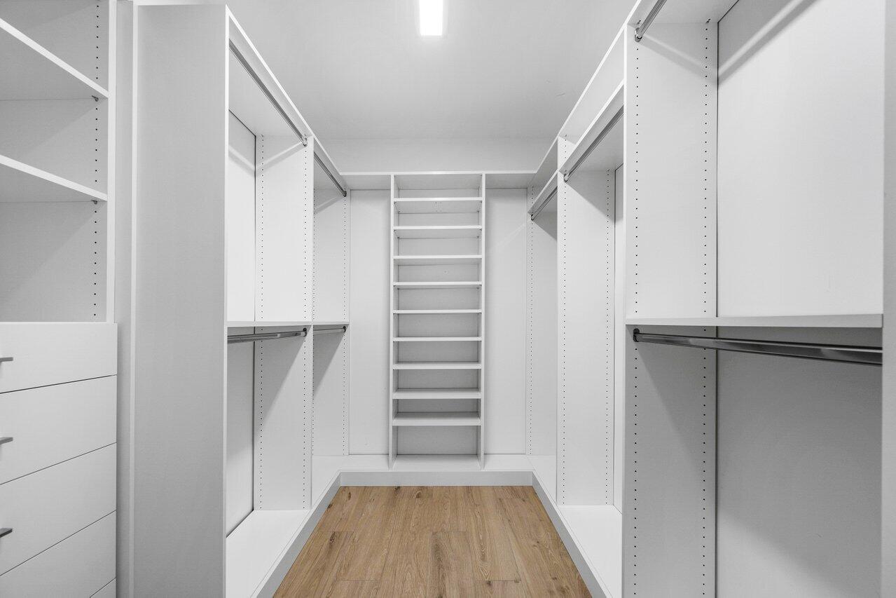 3020 NE 47th St,Lighthouse Point, FL 33064