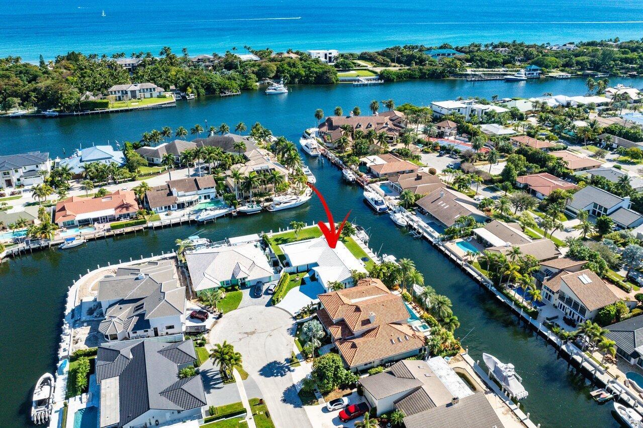 3020 NE 47th St,Lighthouse Point, FL 33064