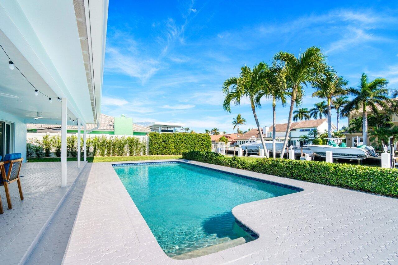 3020 NE 47th St,Lighthouse Point, FL 33064