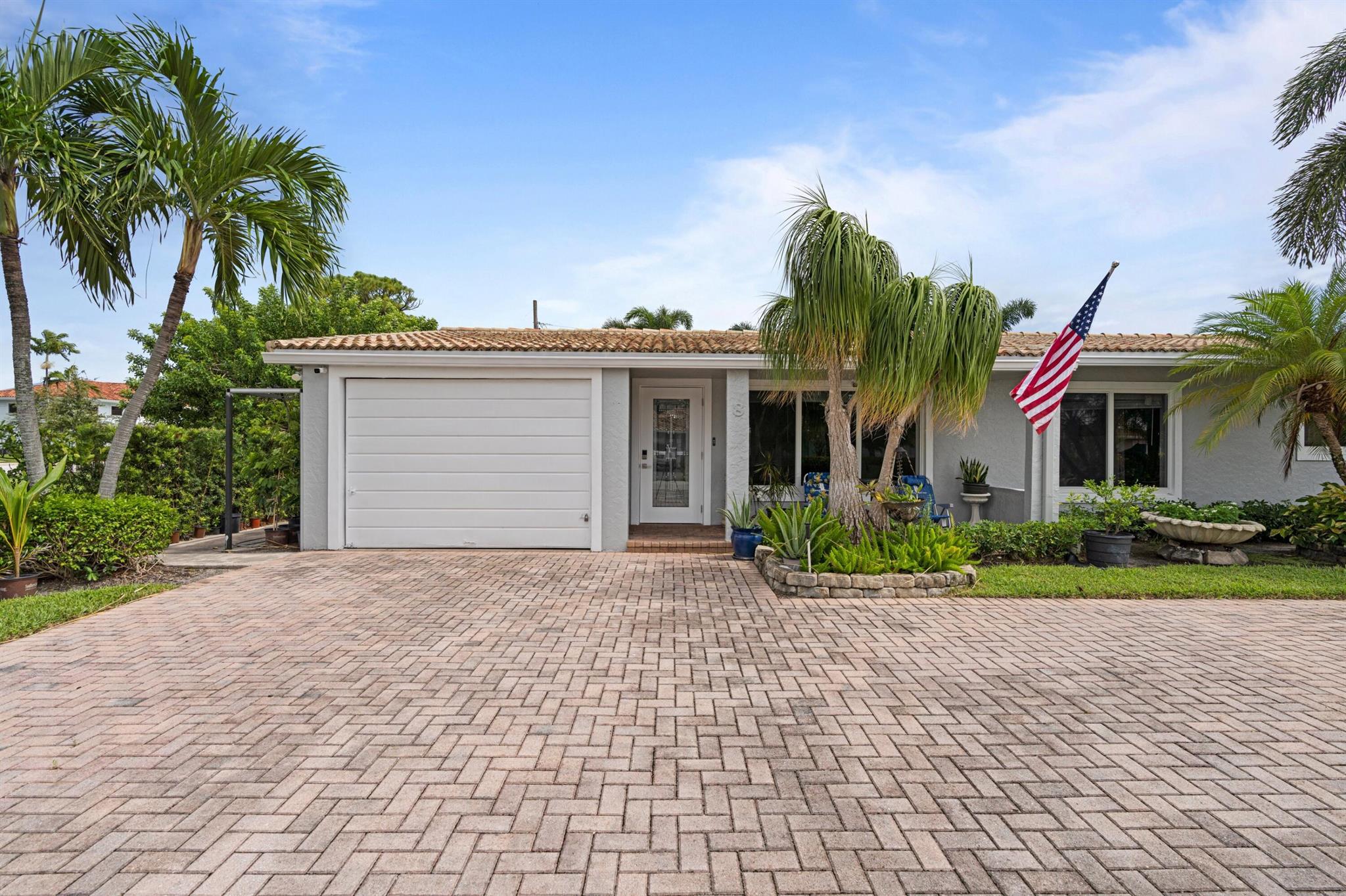 8 SE 8th Ave,Deerfield Beach, FL 33441