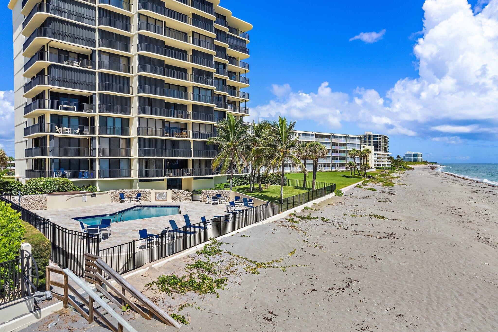 200 Beach Rd #102 Tequesta, FL 33469