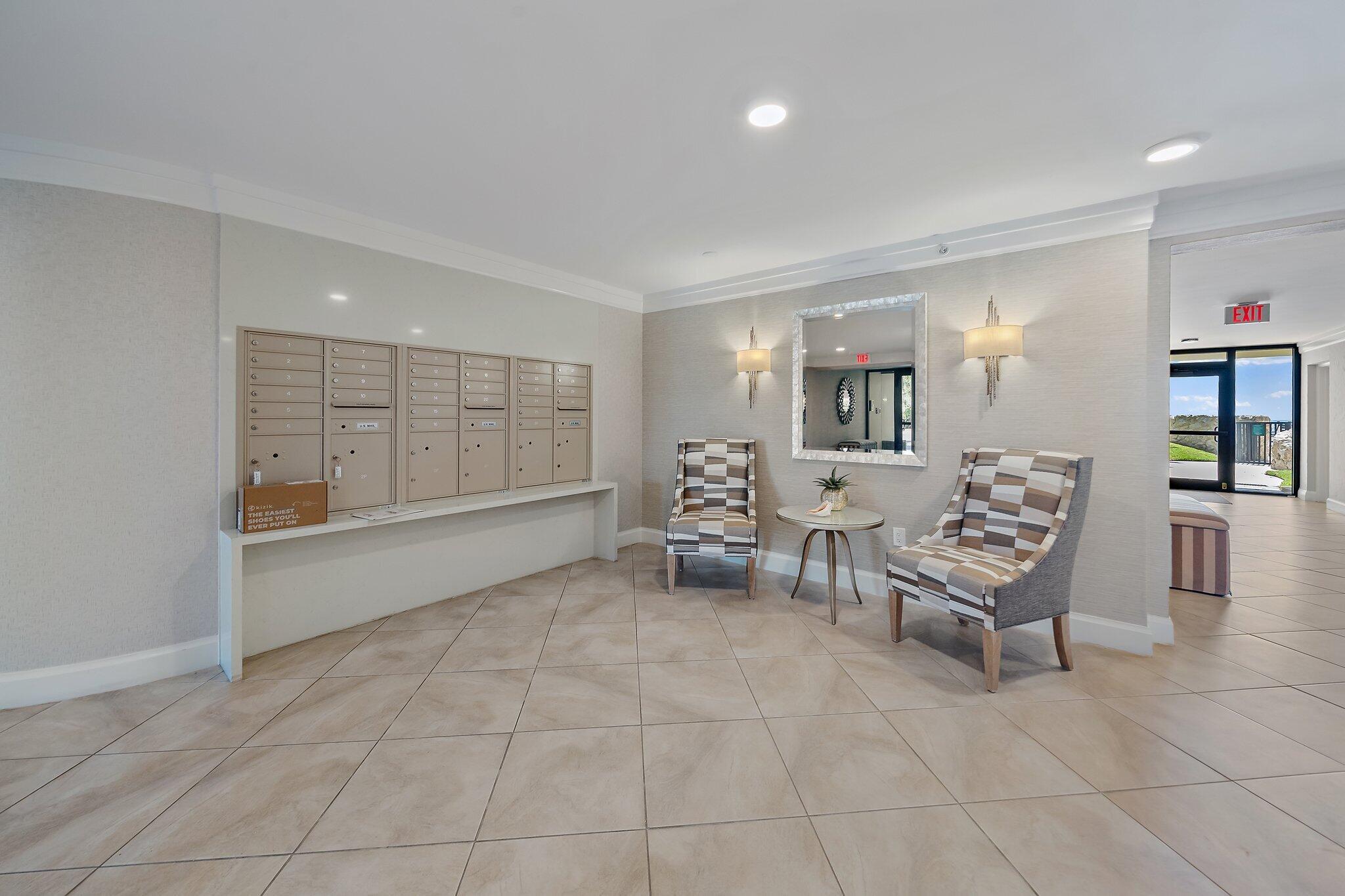 200 Beach Rd #102 Tequesta, FL 33469