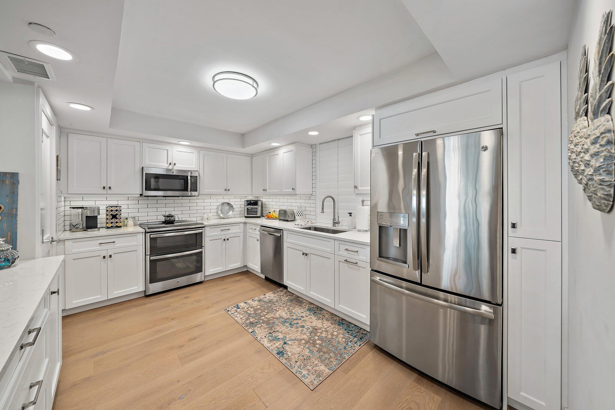 200 Beach Rd #102 Tequesta, FL 33469