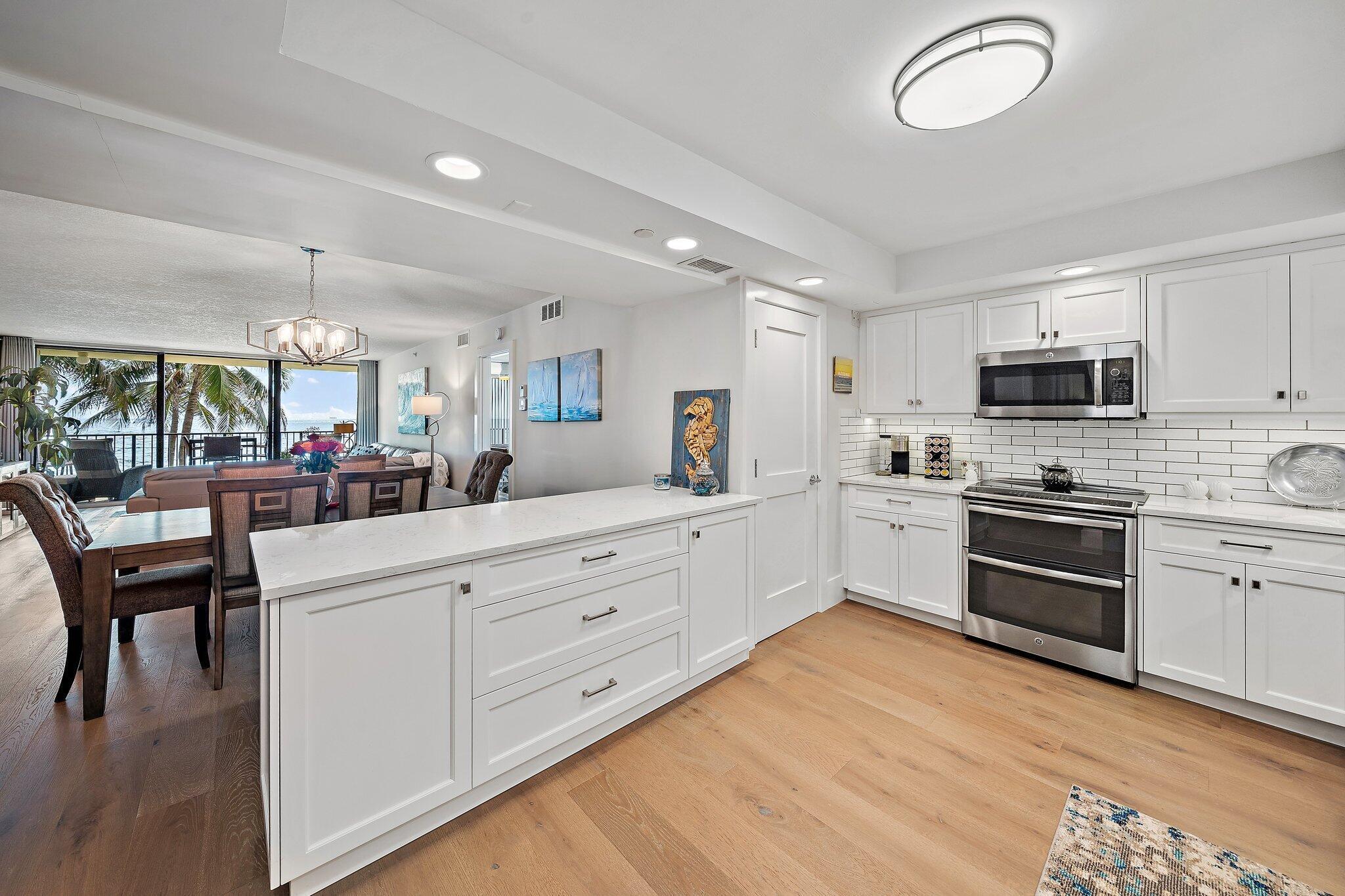 200 Beach Rd #102 Tequesta, FL 33469