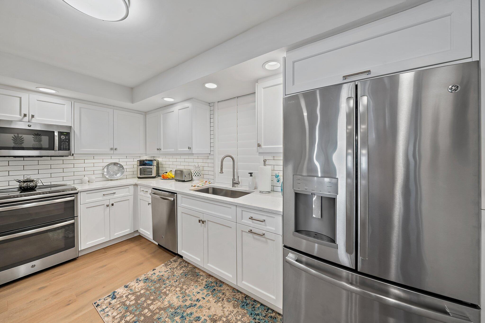 200 Beach Rd #102 Tequesta, FL 33469