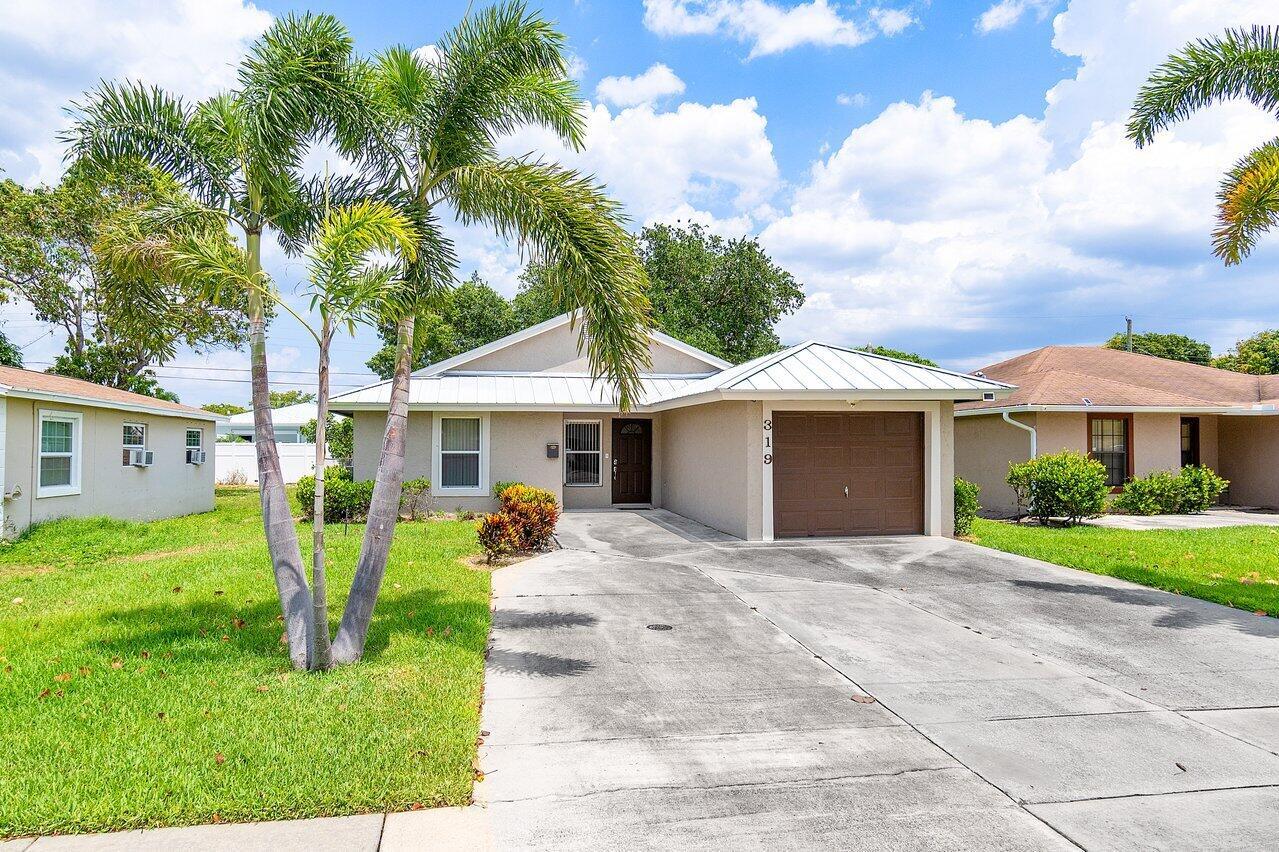 319 NW 3rd Ave