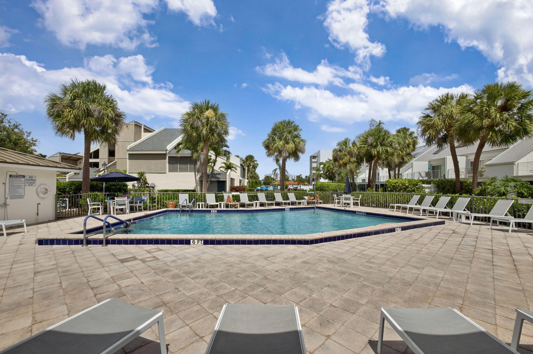 1605 S Us Hwy 1 #202v6 Jupiter, FL 33477