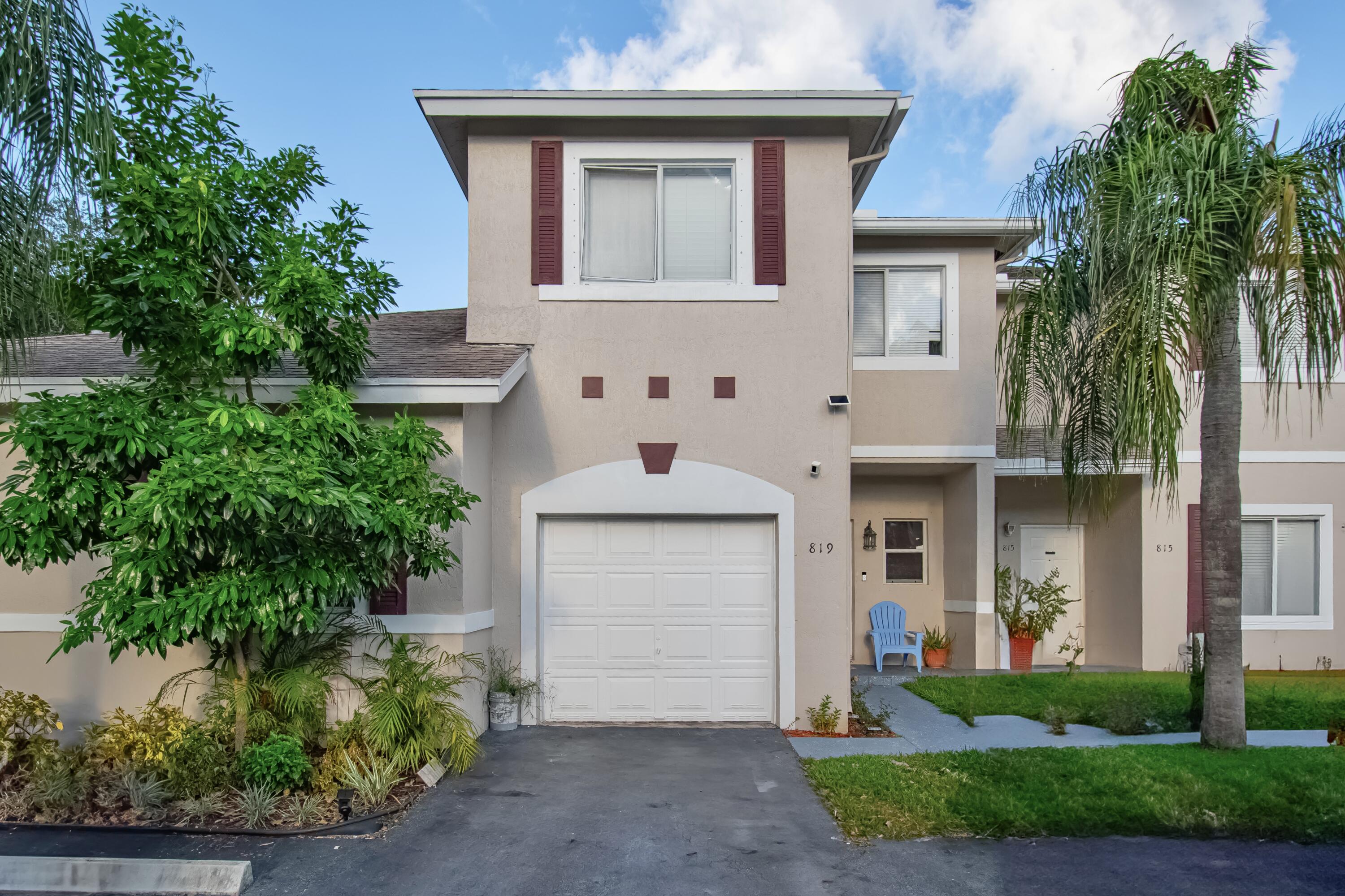 819 NW 42th Pl #819