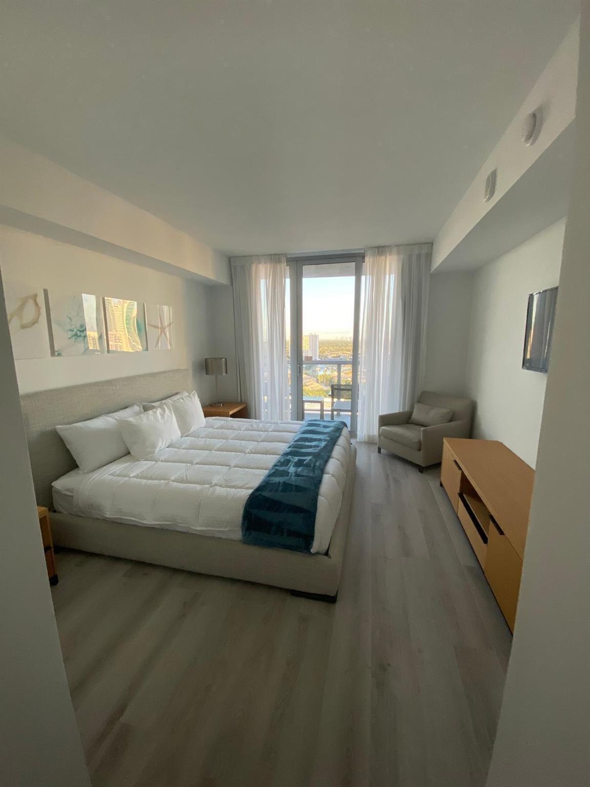 image Beachwalk Condominium10