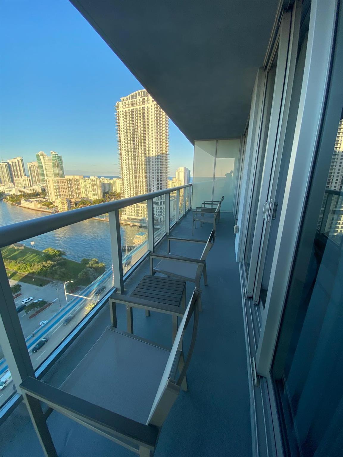 image Beachwalk Condominium24