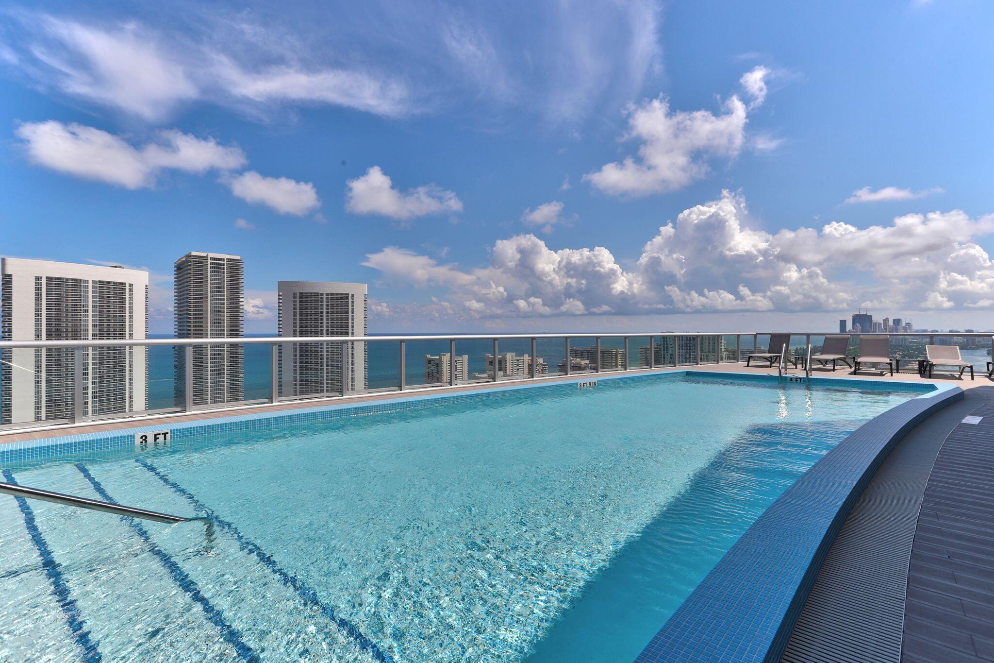 image Beachwalk Condominium43