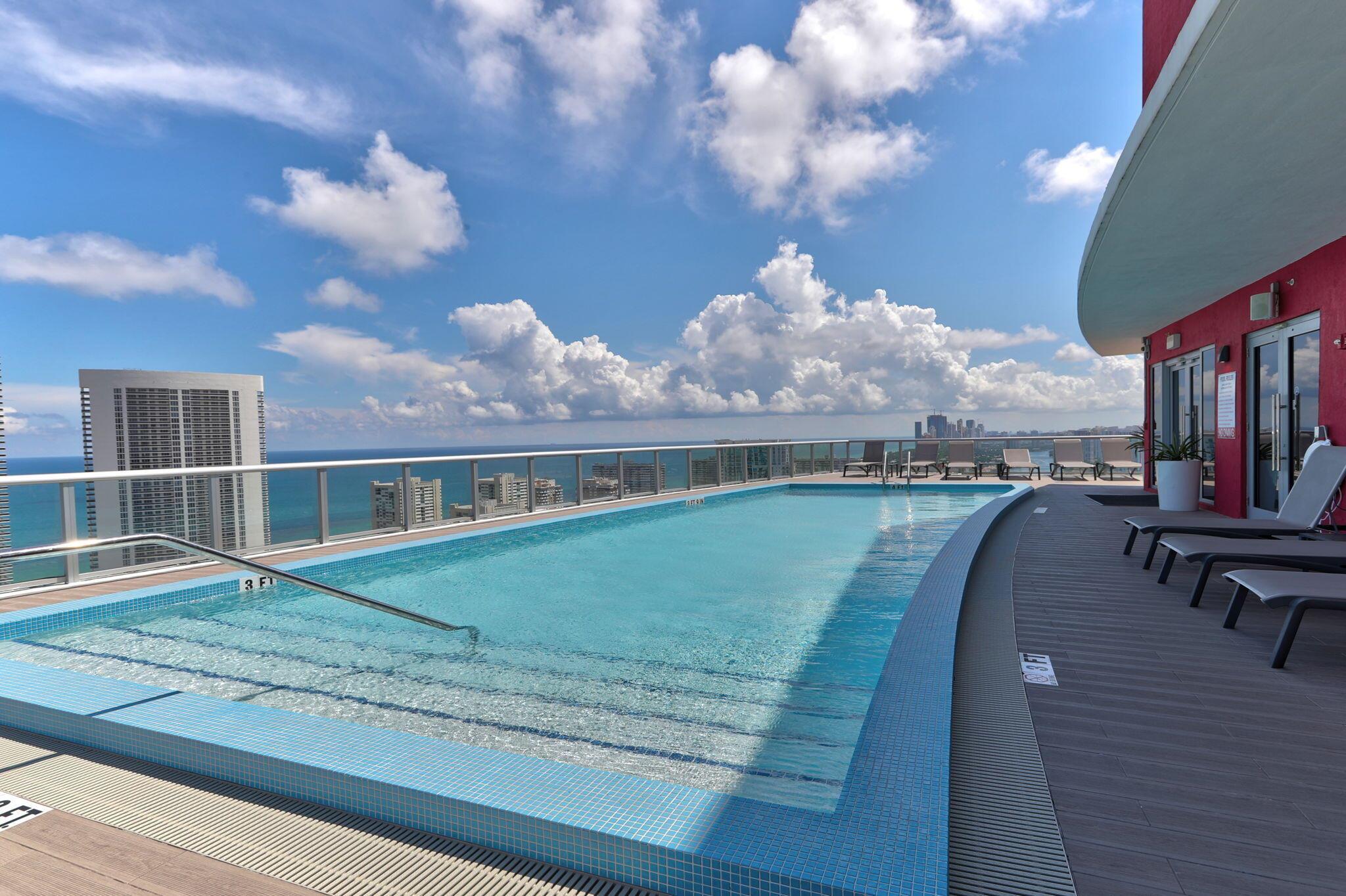 image Beachwalk Condominium44