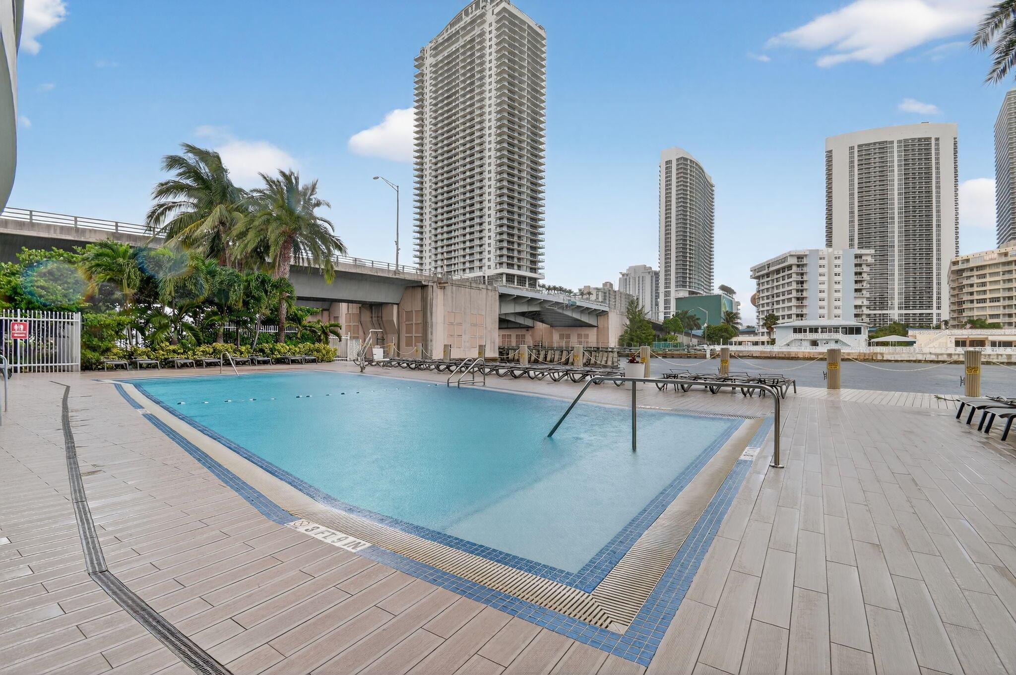 image Beachwalk Condominium47