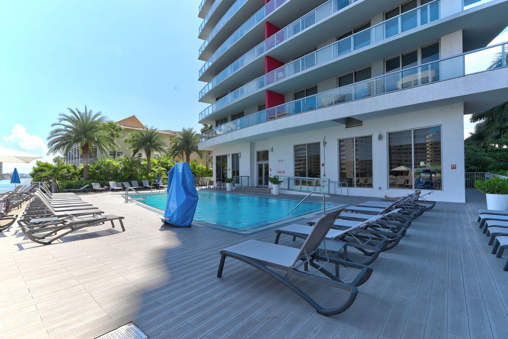 image Beachwalk Condominium51