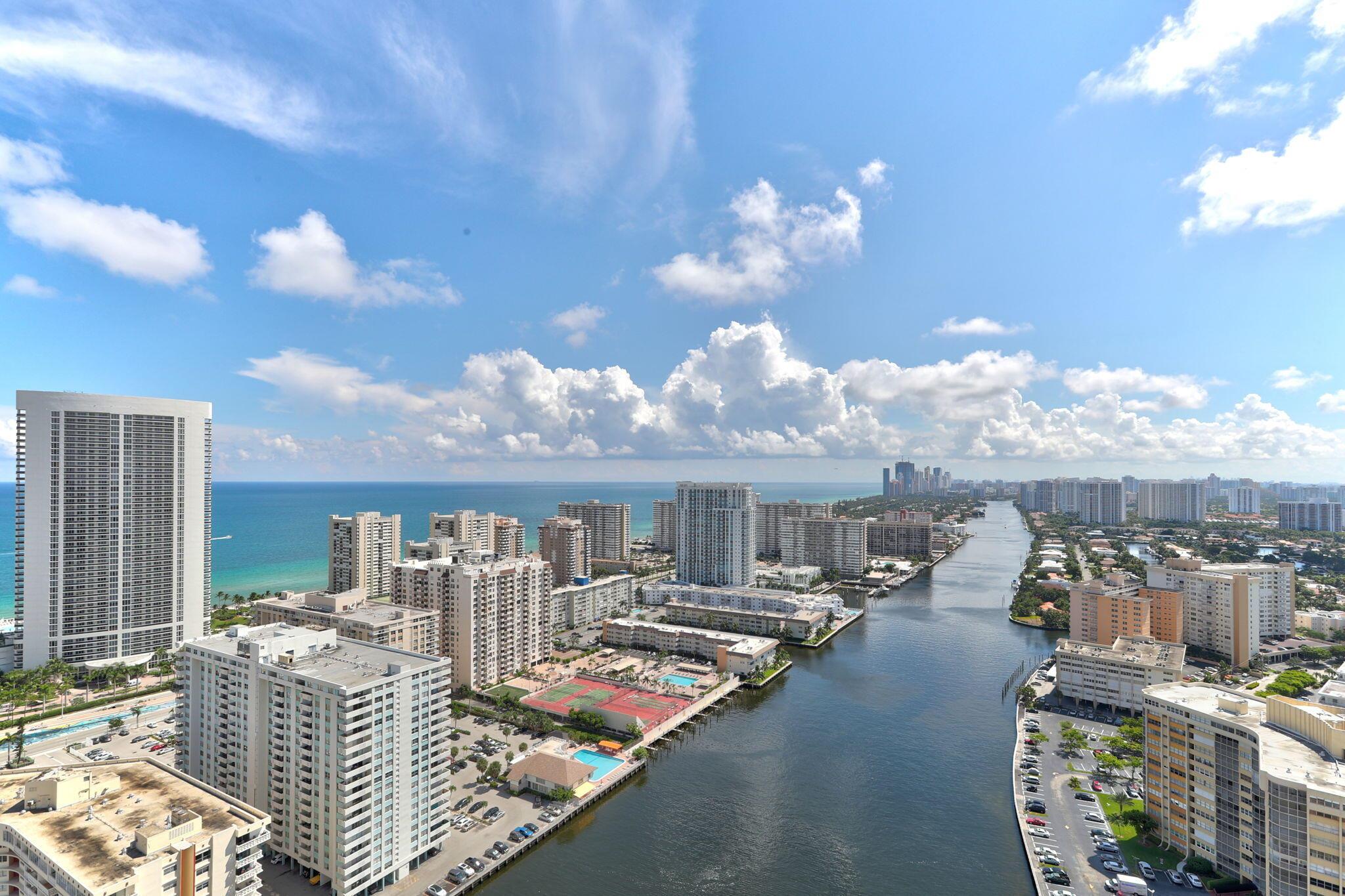 image Beachwalk Condominium98