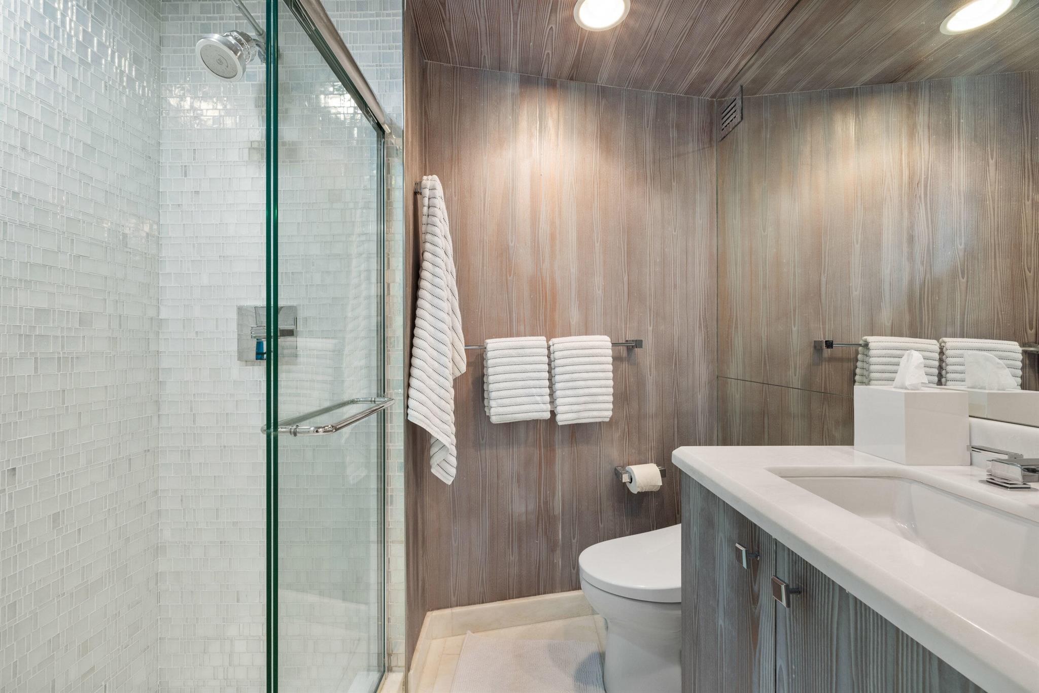 44 Cocoanut Row #510/511 B Palm Beach, FL 33480