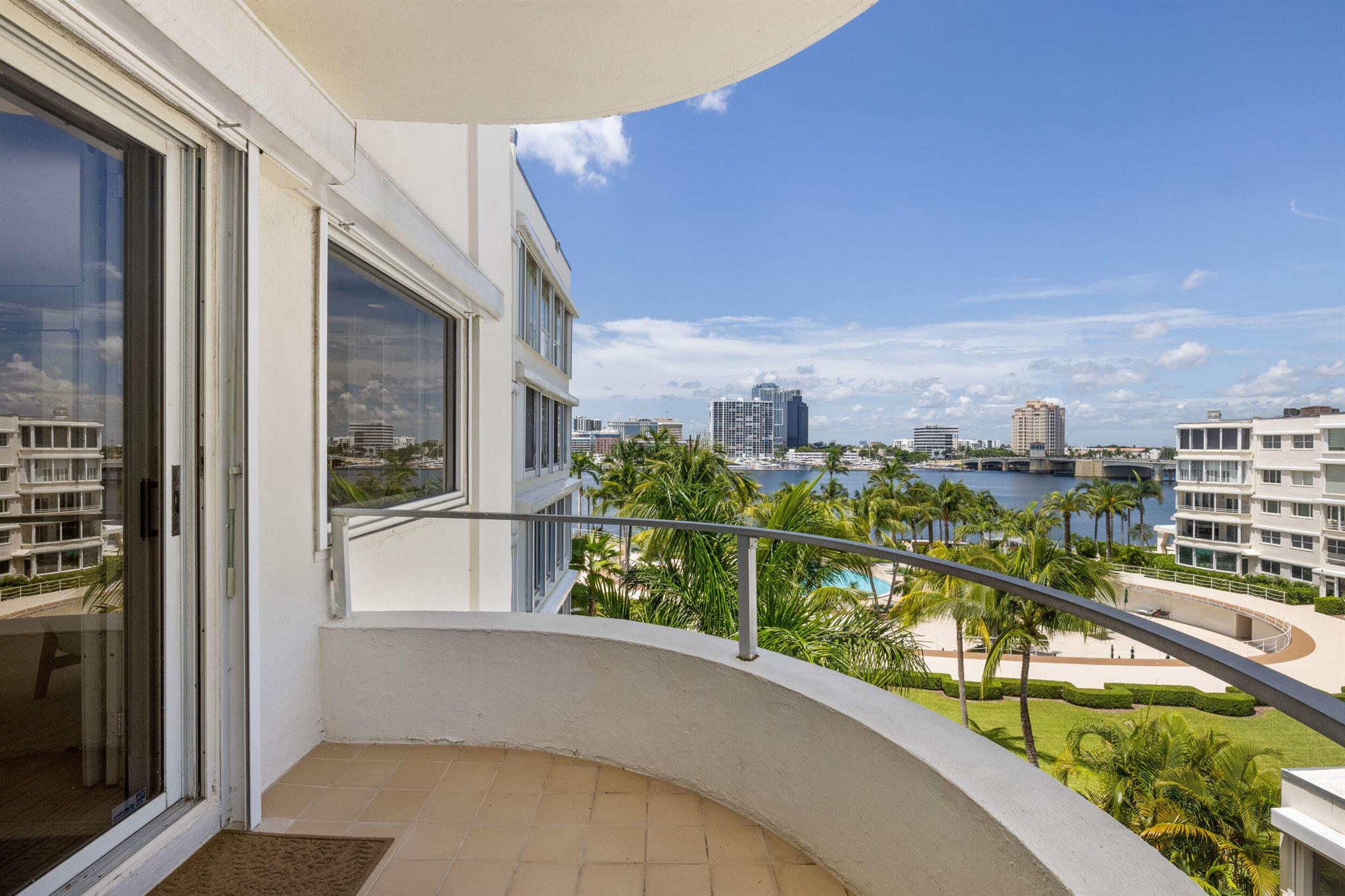 44 Cocoanut Row #510/511 B Palm Beach, FL 33480