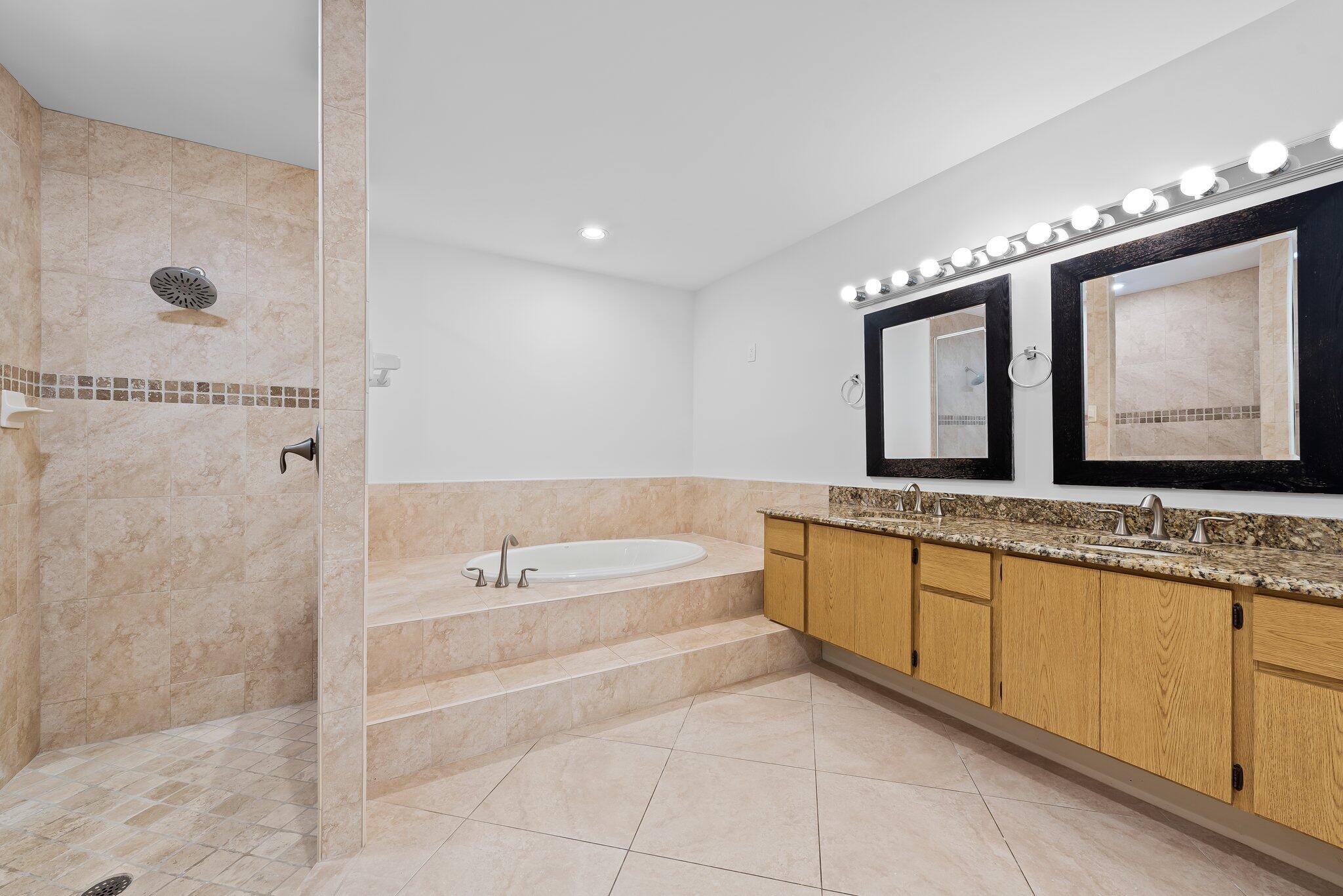 141 Sand Pine Dr Jupiter, FL 33477