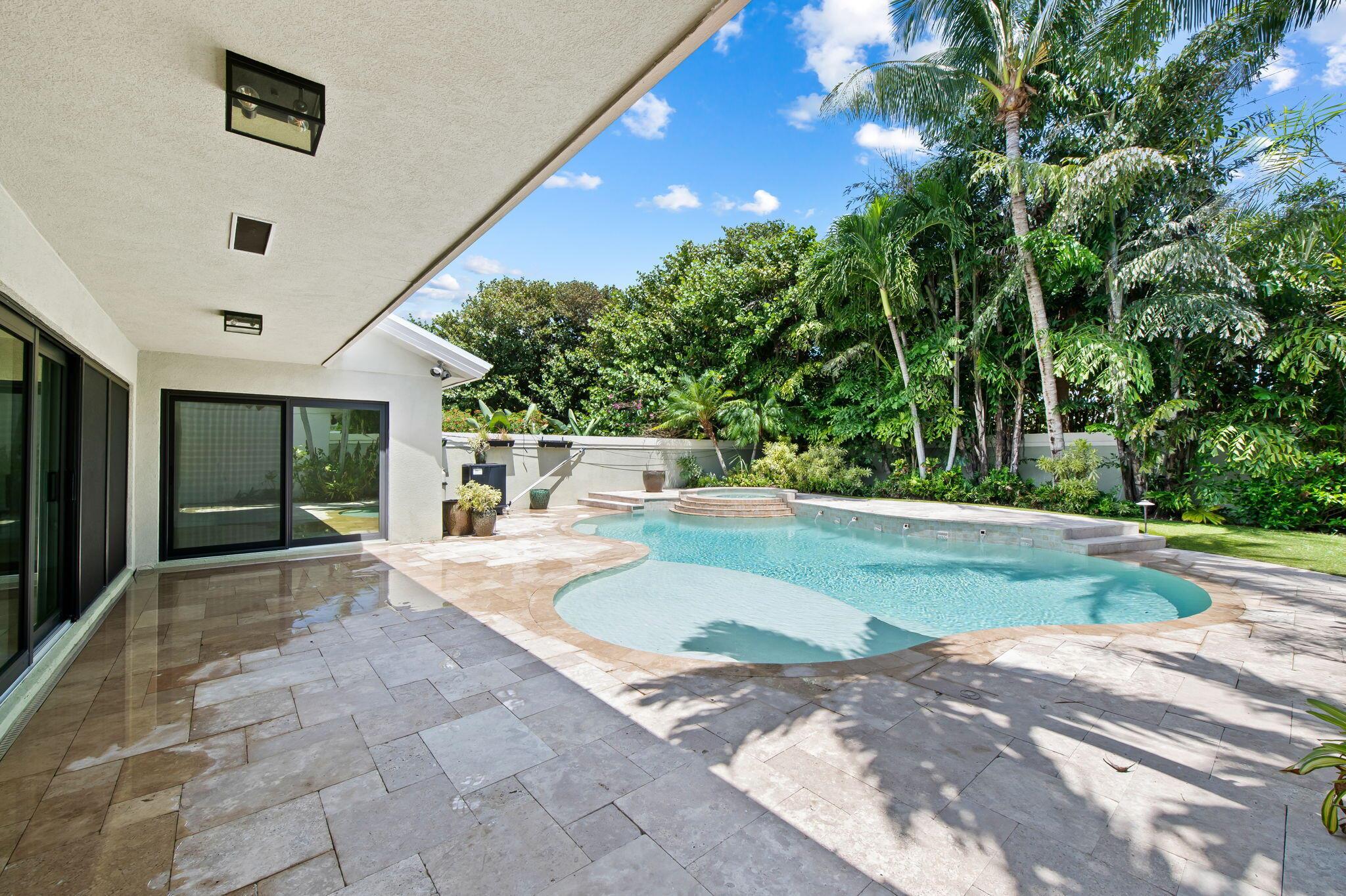 141 Sand Pine Dr Jupiter, FL 33477