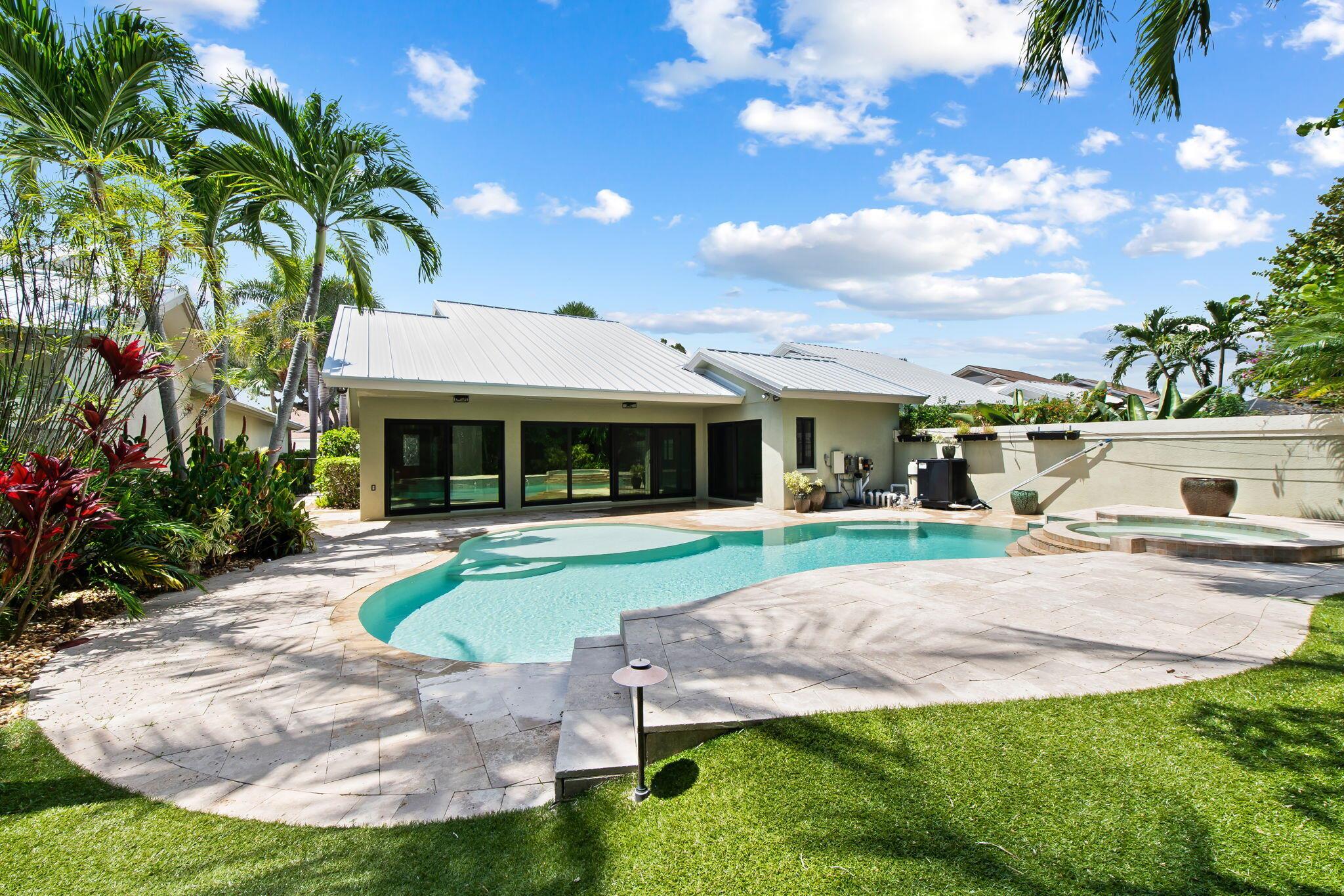 141 Sand Pine Dr Jupiter, FL 33477