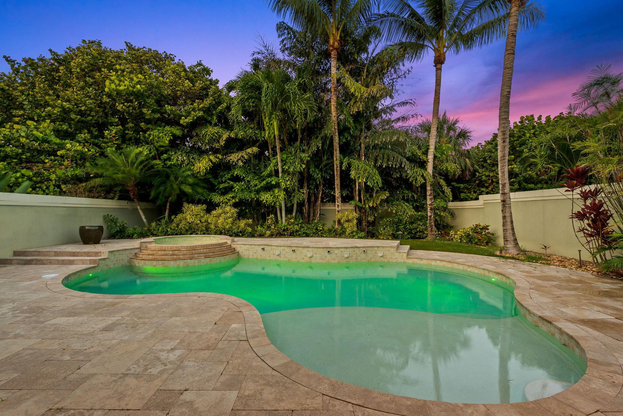 141 Sand Pine Dr Jupiter, FL 33477