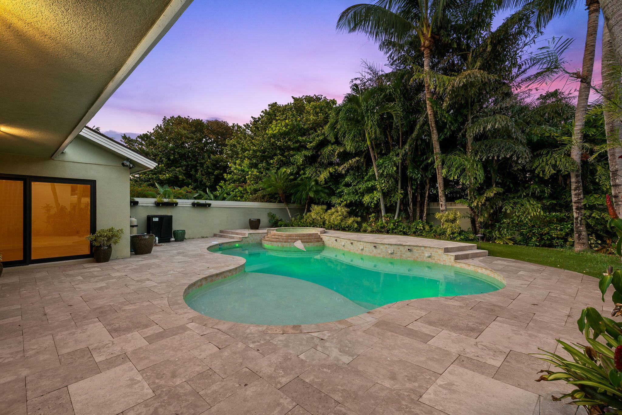 141 Sand Pine Dr Jupiter, FL 33477