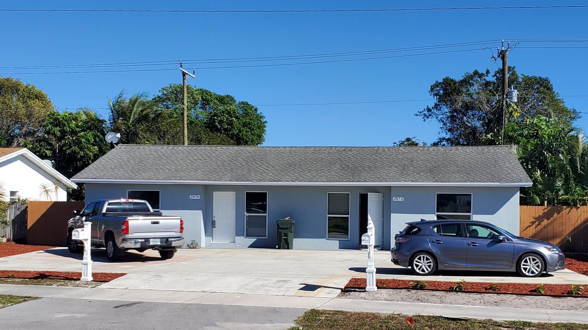 2876 N Dixie Hwy