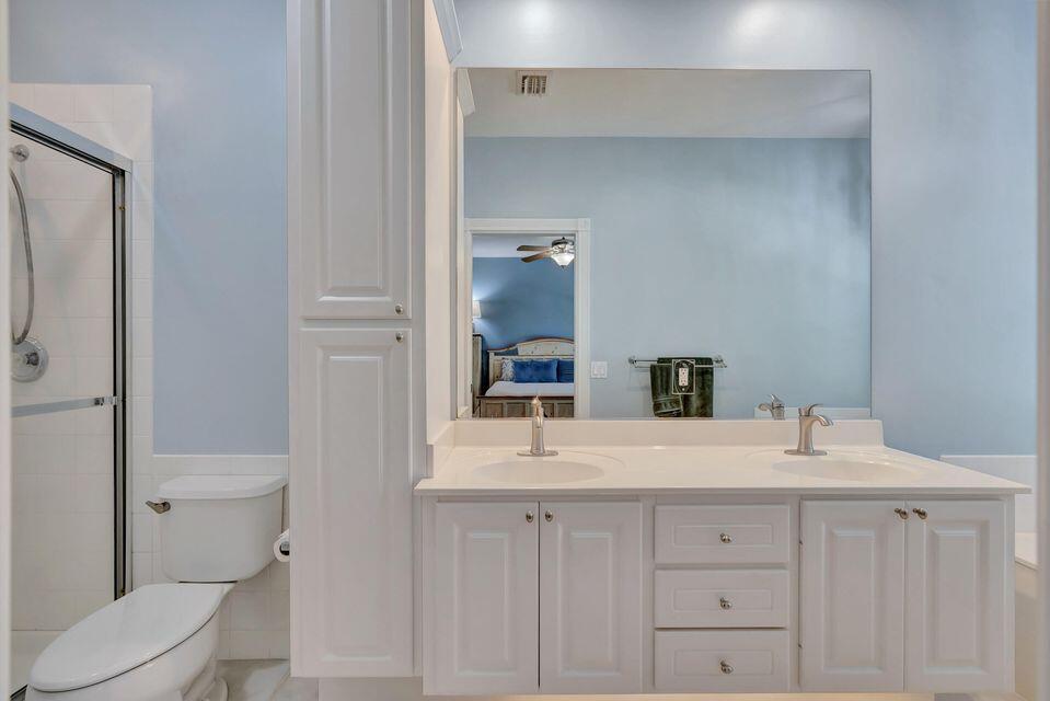 180 Freeport Dr Jupiter, FL 33458