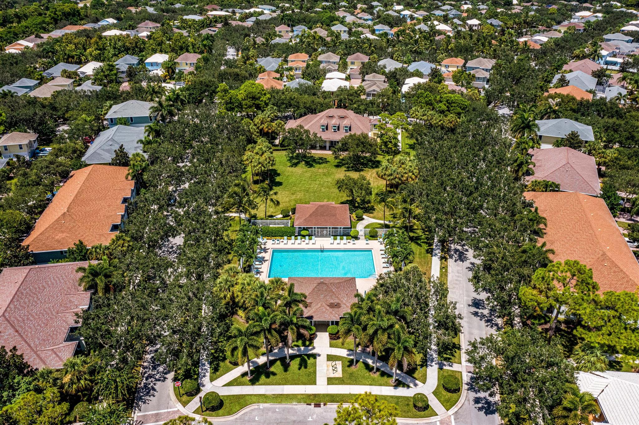 2719 Wymberly Dr Jupiter, FL 33458