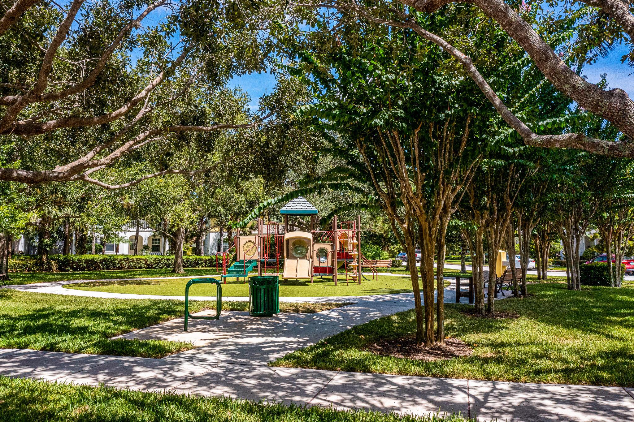 2719 Wymberly Dr Jupiter, FL 33458