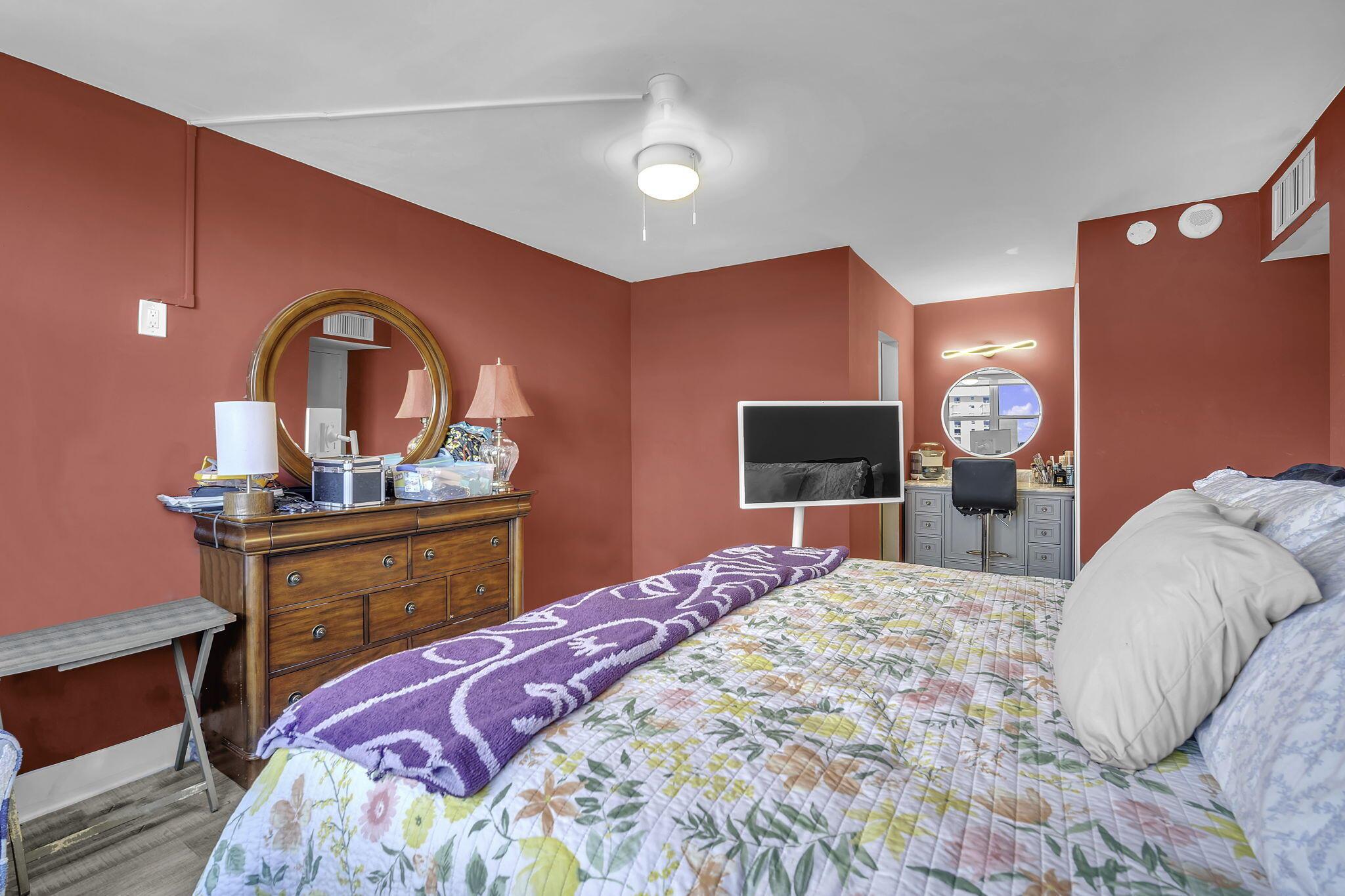 2639 N Riverside Dr #505 Pompano Beach, FL 33062