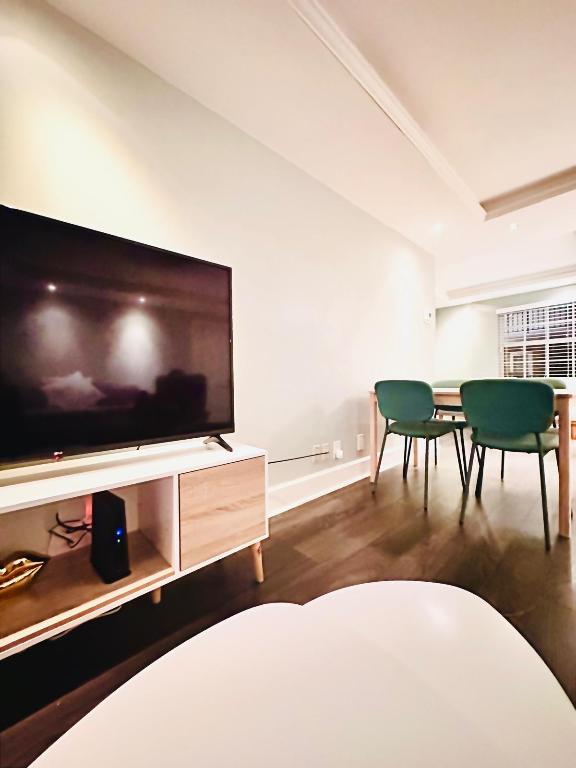 2424 NE 9th #112 Fort Lauderdale, FL 33304