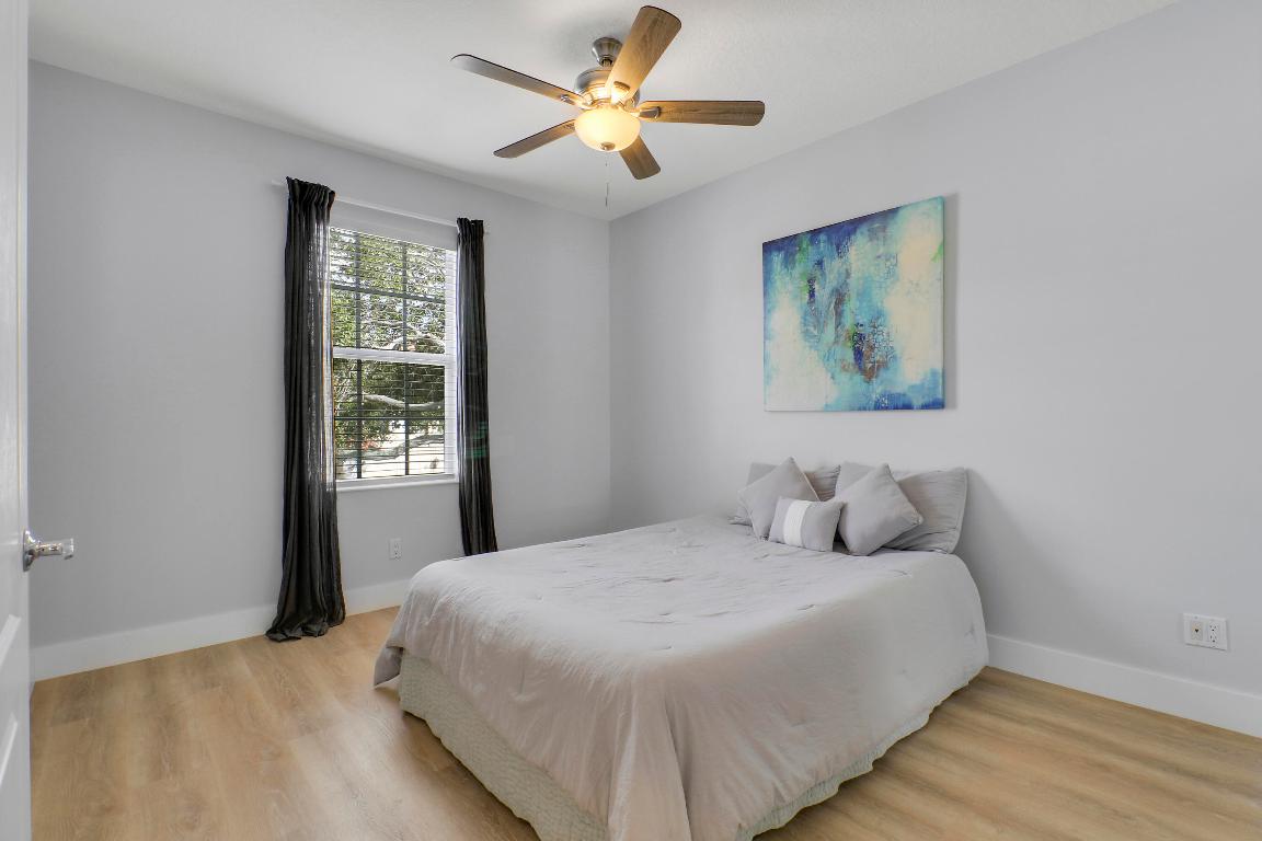 18 Tall Oaks Tequesta, FL 33469