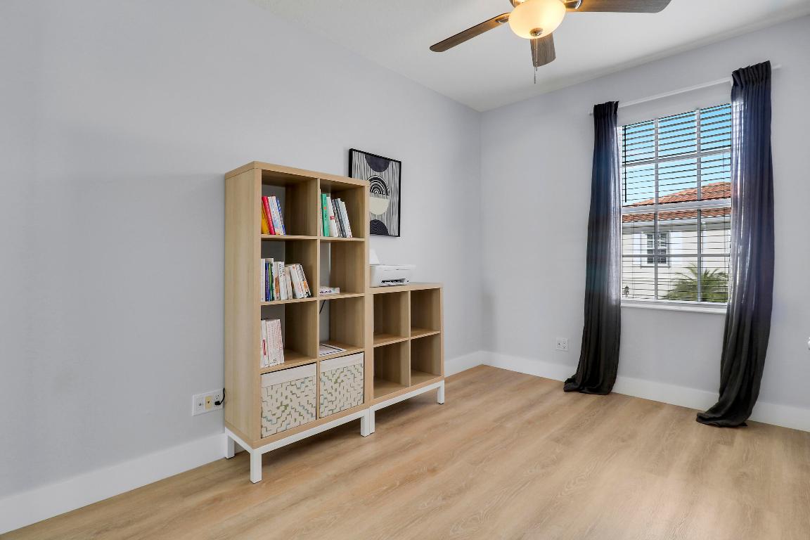 18 Tall Oaks Tequesta, FL 33469