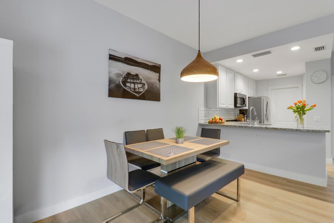 18 Tall Oaks Tequesta, FL 33469