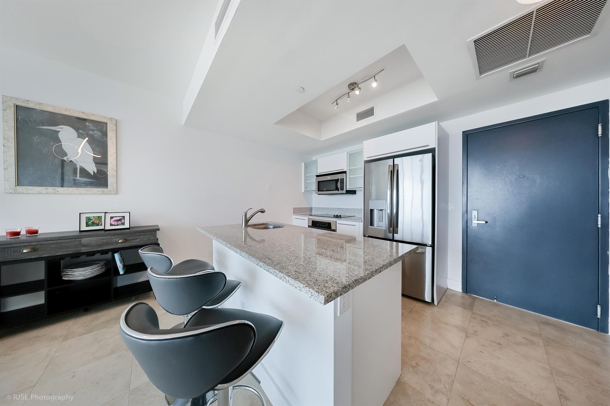 image Marinablue Condo2