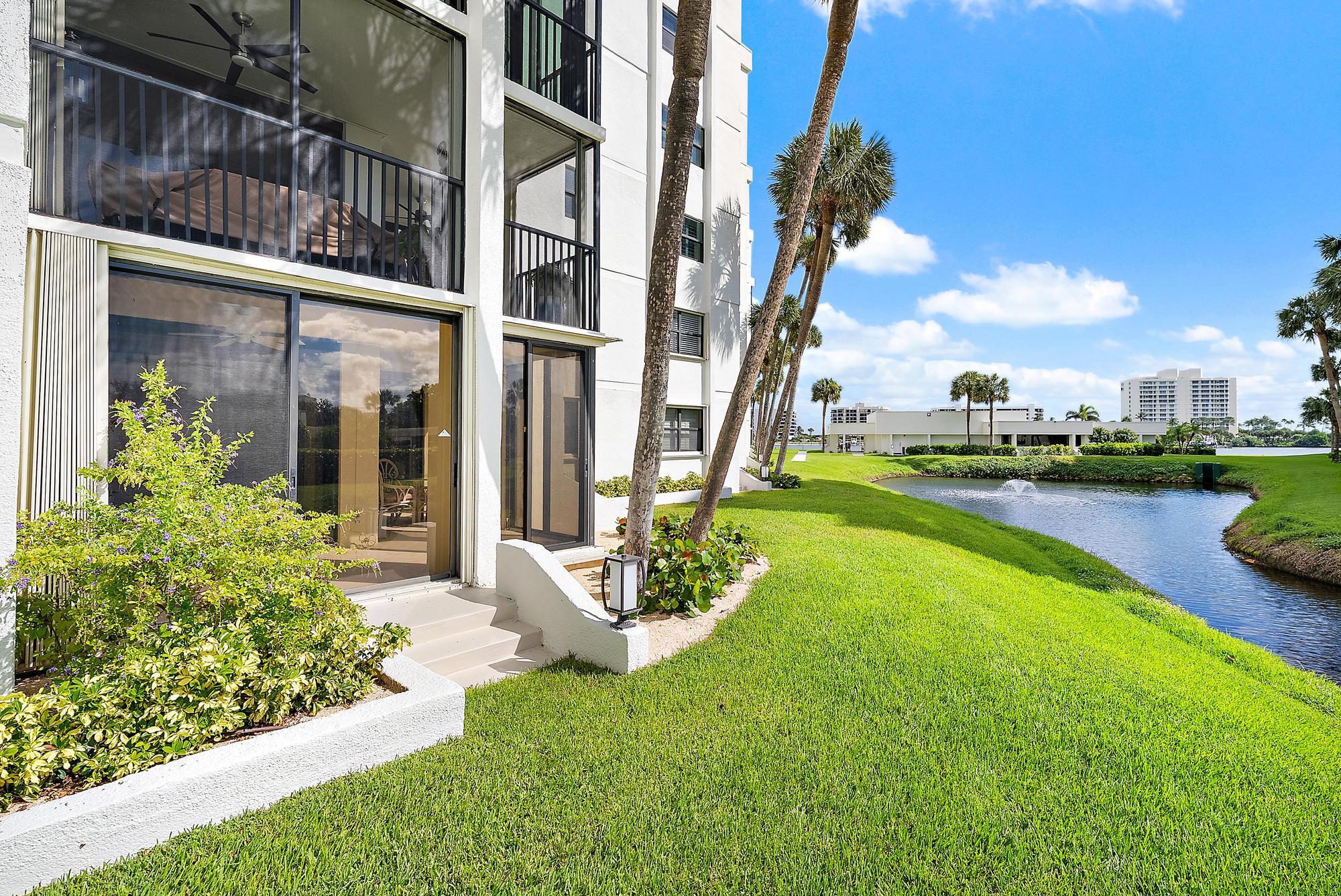 19800 Sandpointe Bay #106 Tequesta, FL 33469